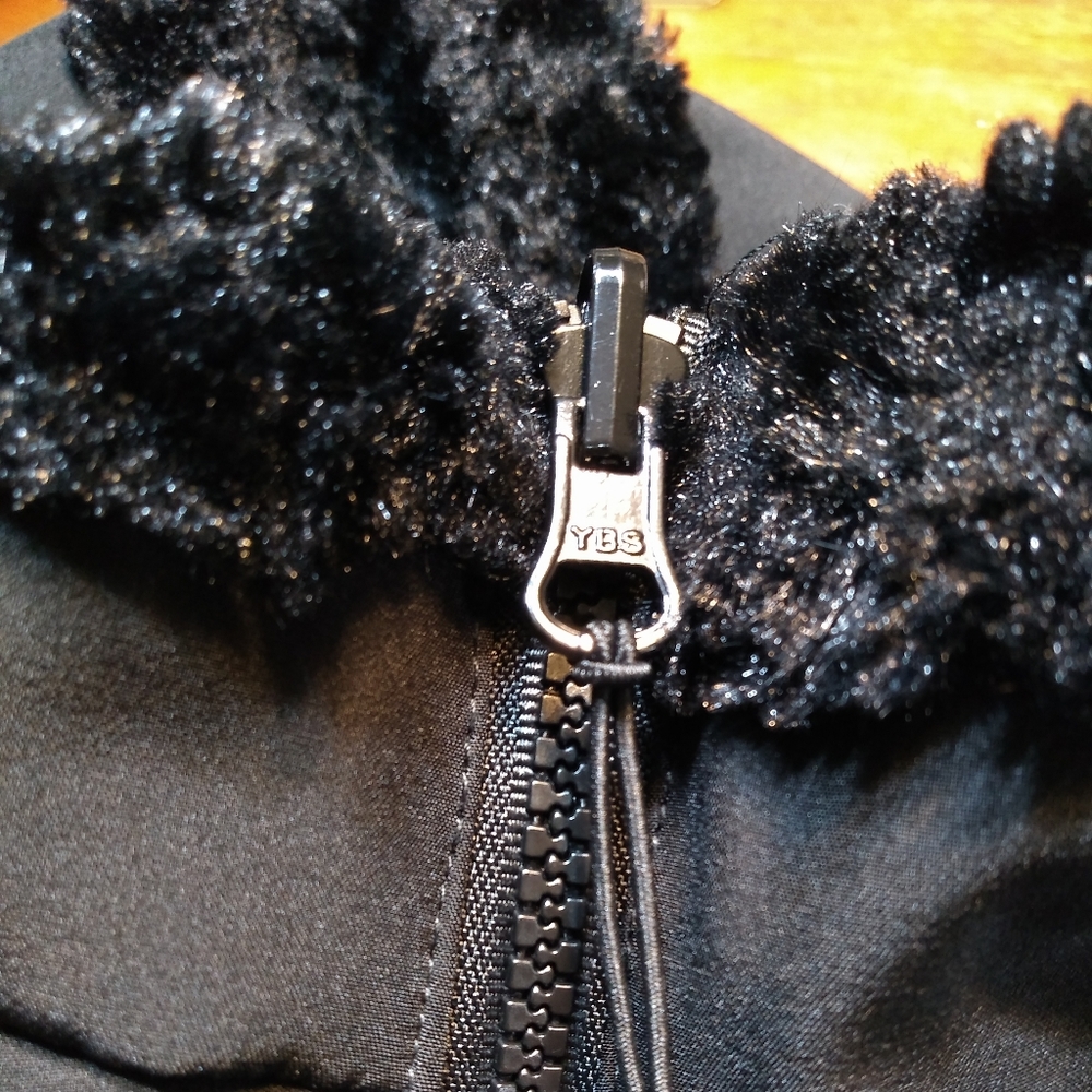 Penningtons Active Zone Vest, Black, Size 2X, Faux Fur Fuzzy Lining, Rev… - Picture 3 of 10